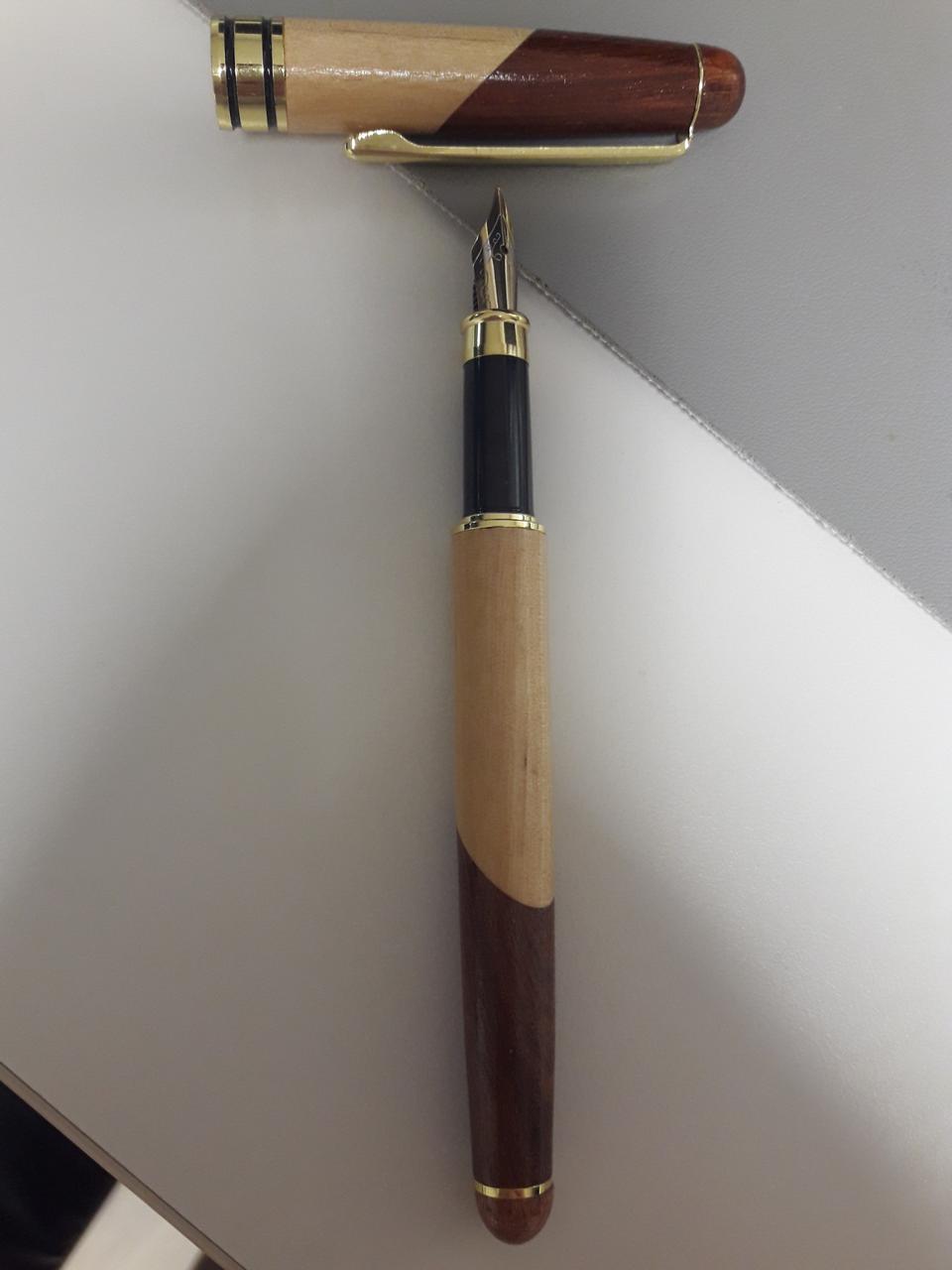목재 만년필
