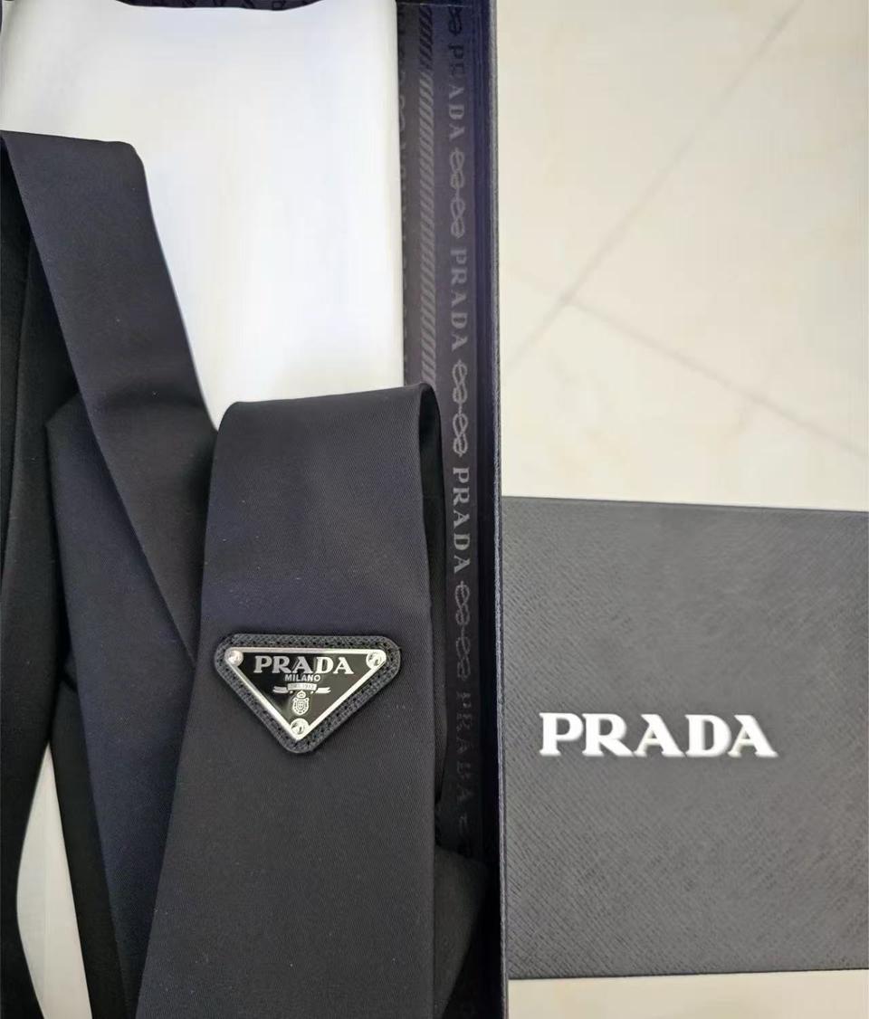 프라다 넥타이 PRADA