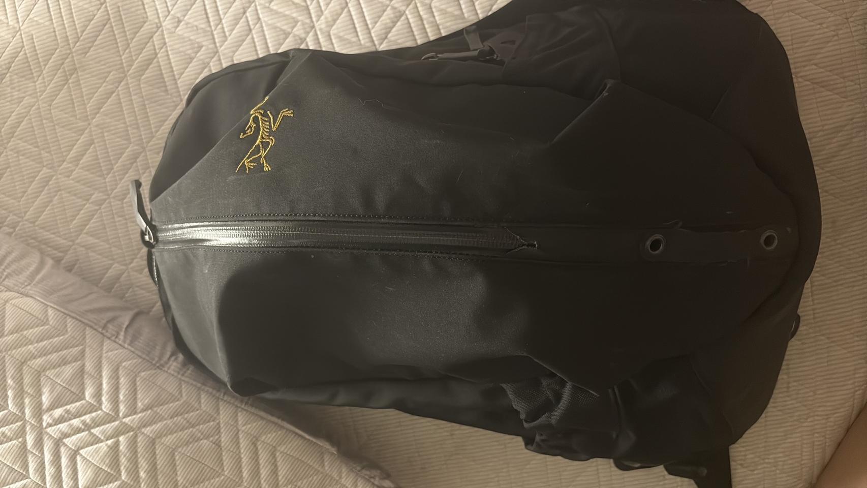 아크테릭스 아로16 백팩 팝니다