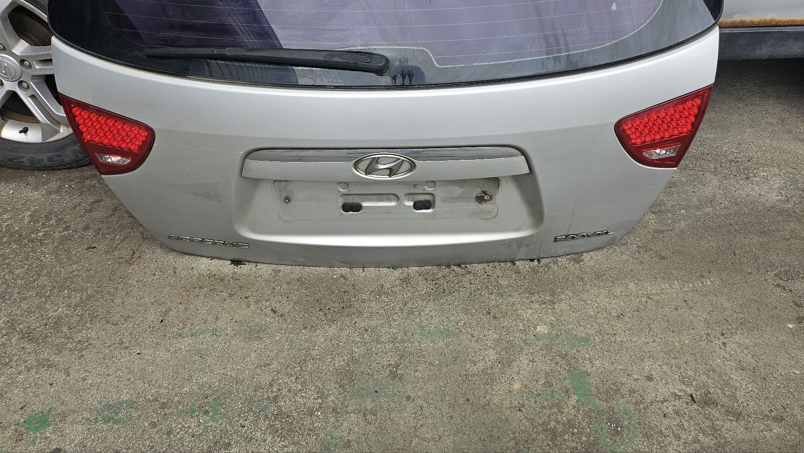 베라크루즈 2006-2015 은색 파워테일게이트 자동차중고부품 부품잇슈