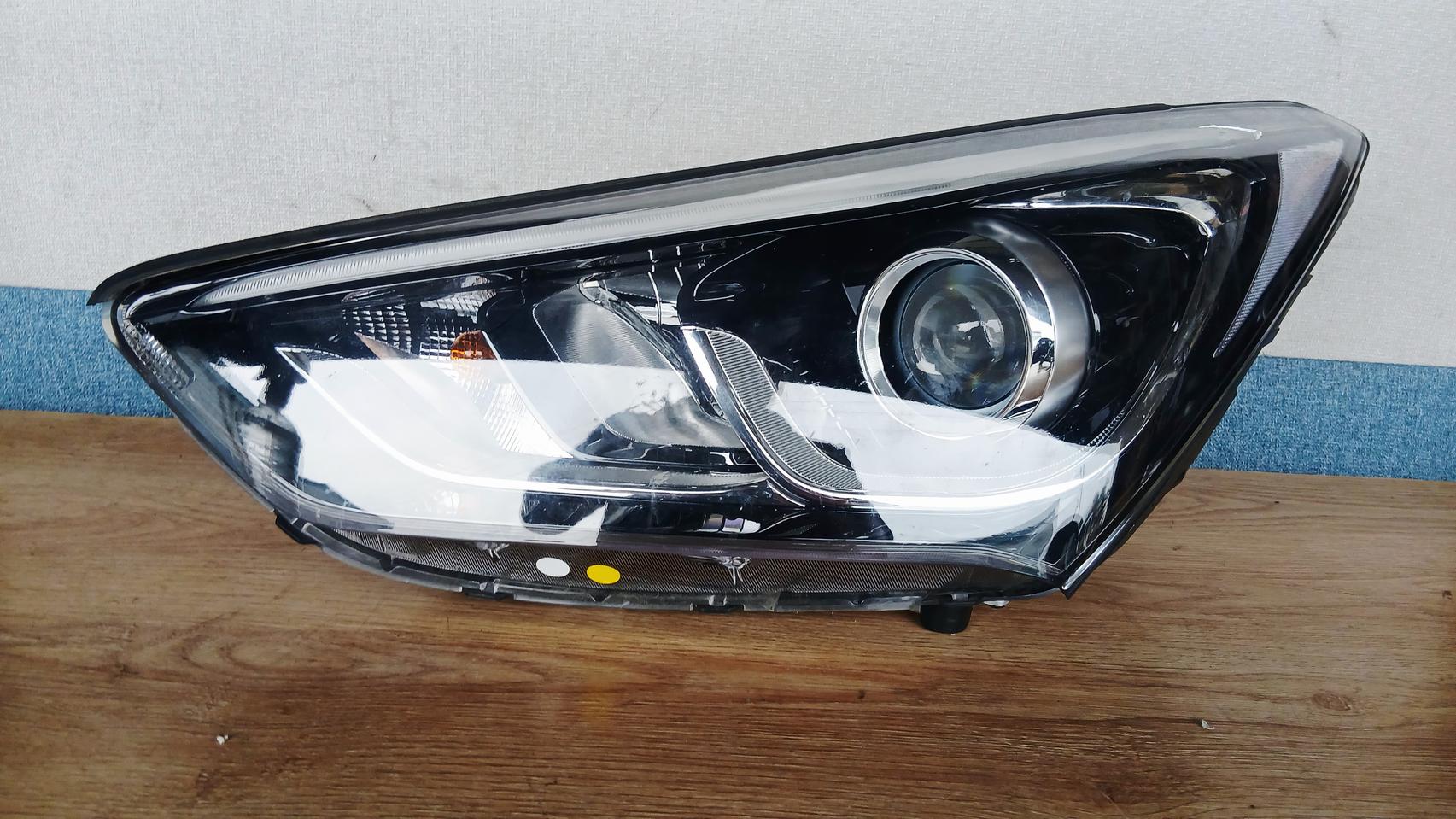 싼타페 더프라임 운전석 9핀 제논라이트 921012W720 부품잇슈