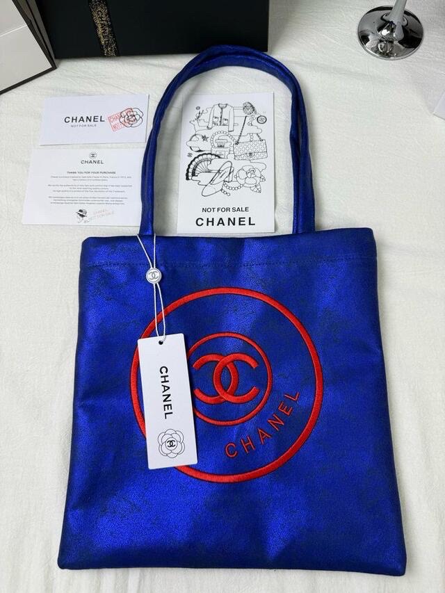 샤넬 VIP 토트백 블루