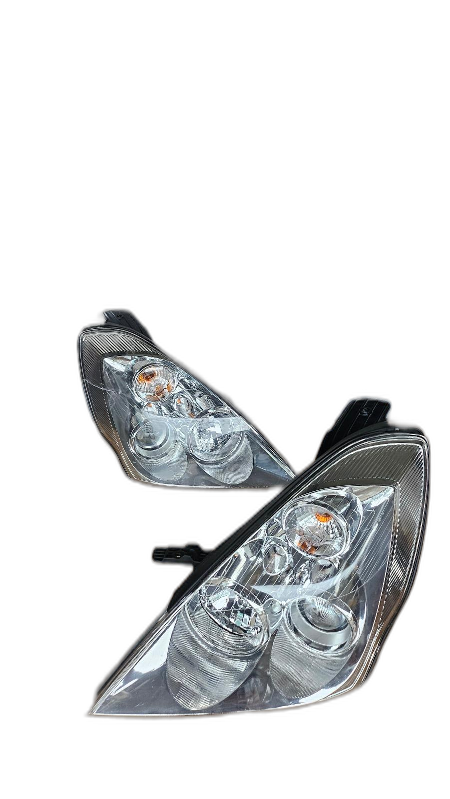 그랜드카니발 9인승 뉴카니발 헤드라이트 양쪽 자동차중고부품 부품잇슈