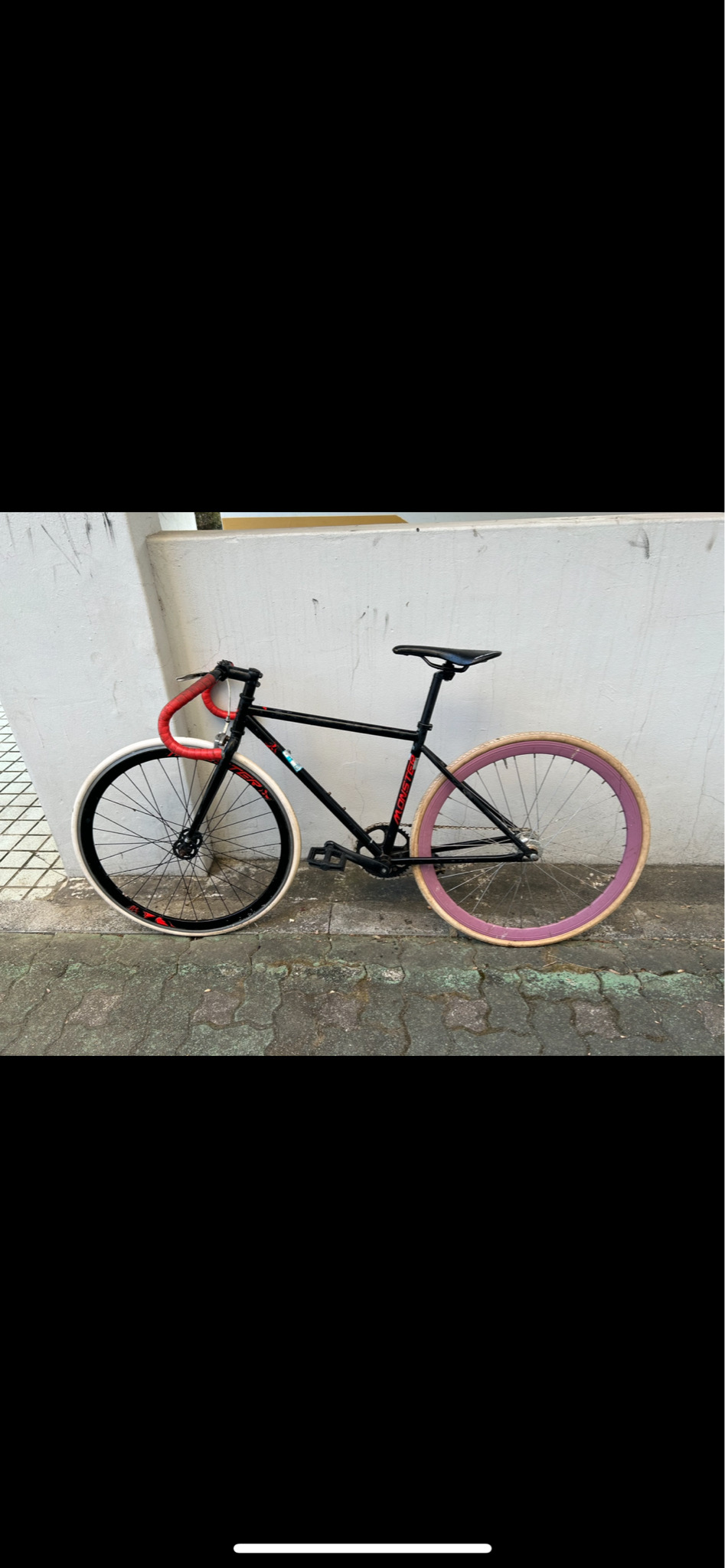 스타카토 몬스터 픽시