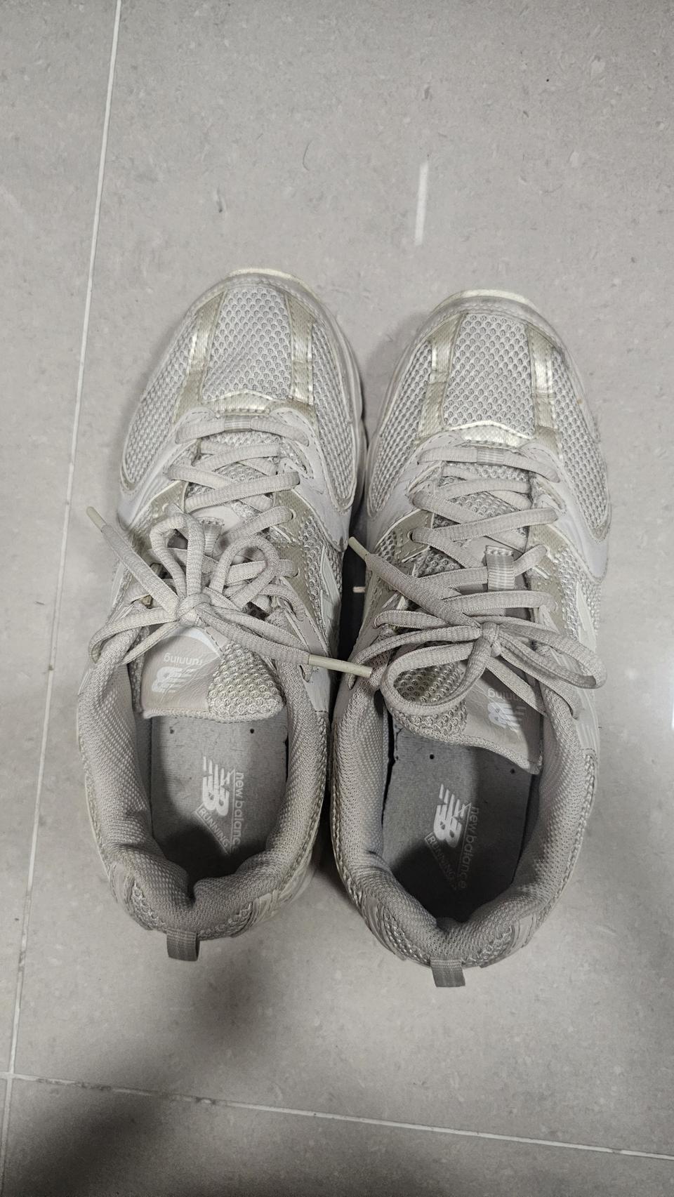 뉴발란스 운동화 260