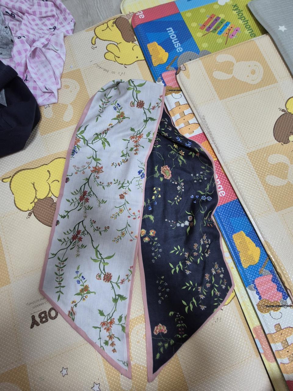 새상품 예쁜 꽃스카프숄더