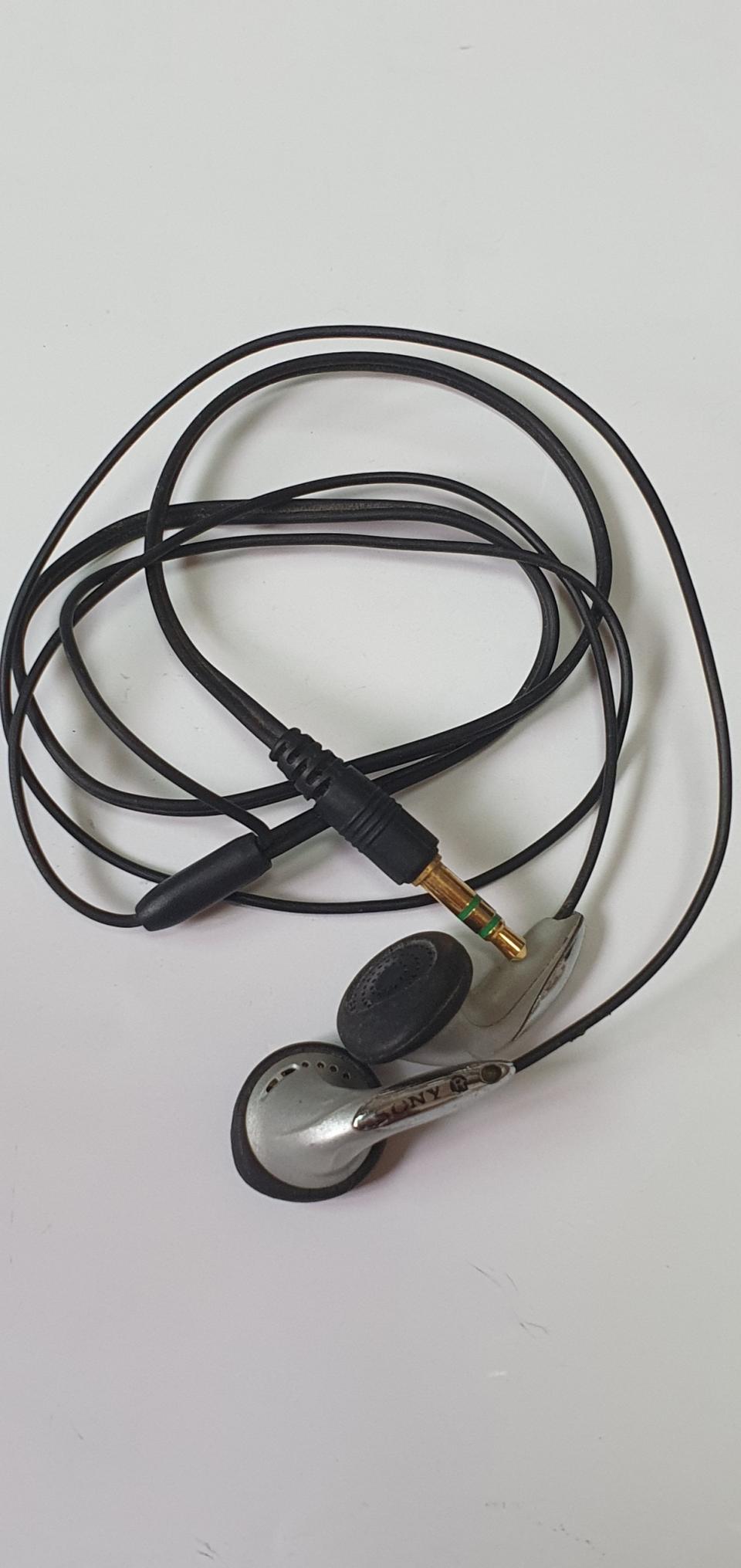 소니 MDR -ED838  이어폰.작동정상