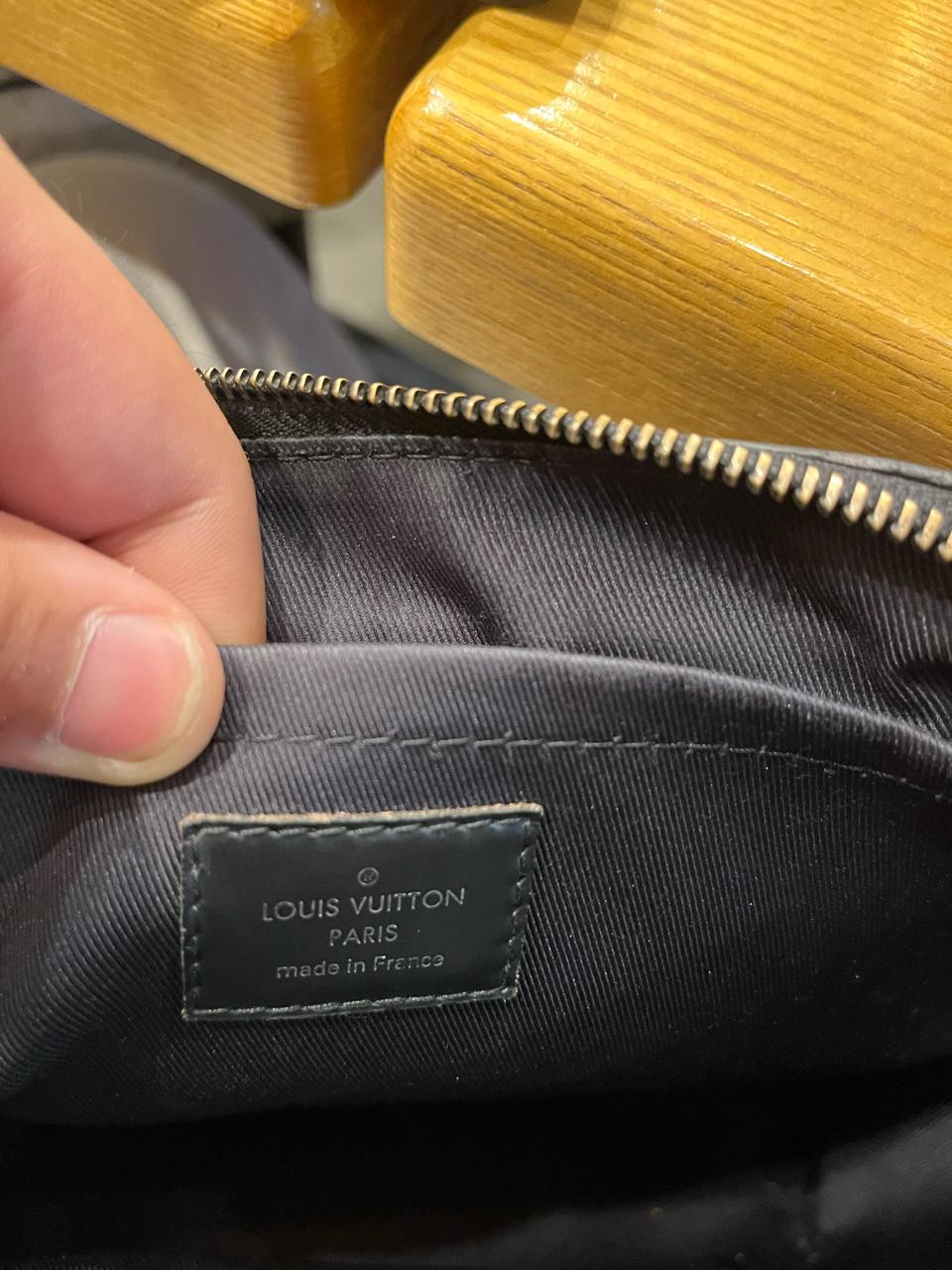 루이비통 클러치