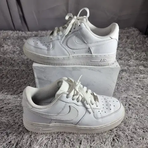 [240] 나이키 신발 에어포스1 07 로우 화이트 운동화