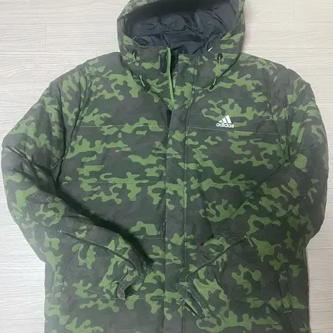 아디다스 카모 패딩
