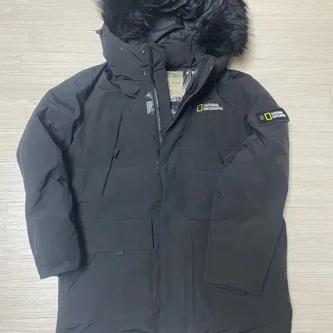 내셔널지오그래픽 벨루가 패딩
