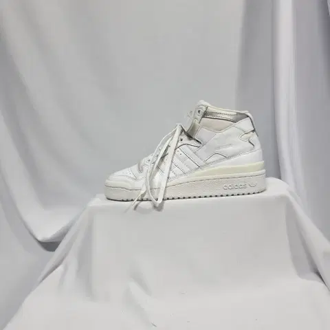 빈티지하서 220 아디다스 포럼 미드 스니커즈
