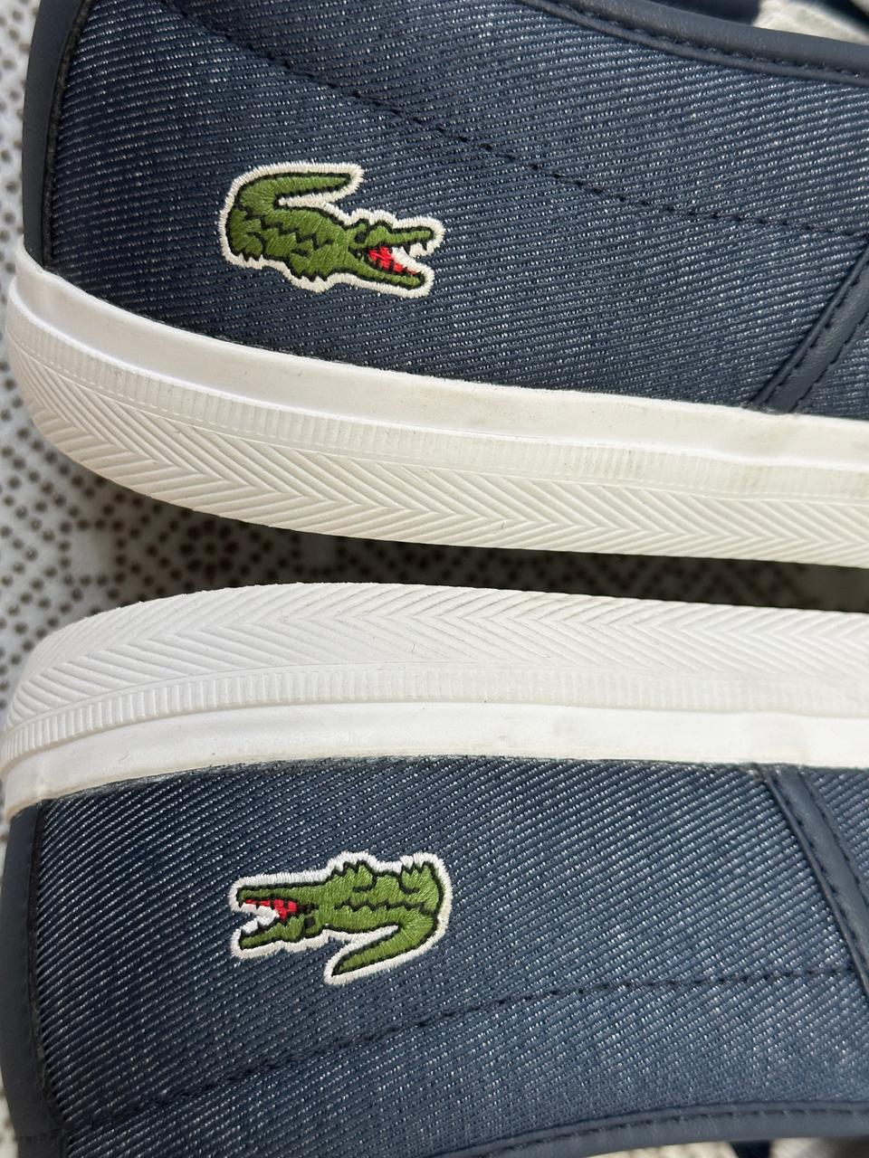 라코스테 캔버스 스니커즈