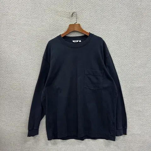 유니클로 U 르메르 포켓 롱슬리브 긴팔티 105 D10817