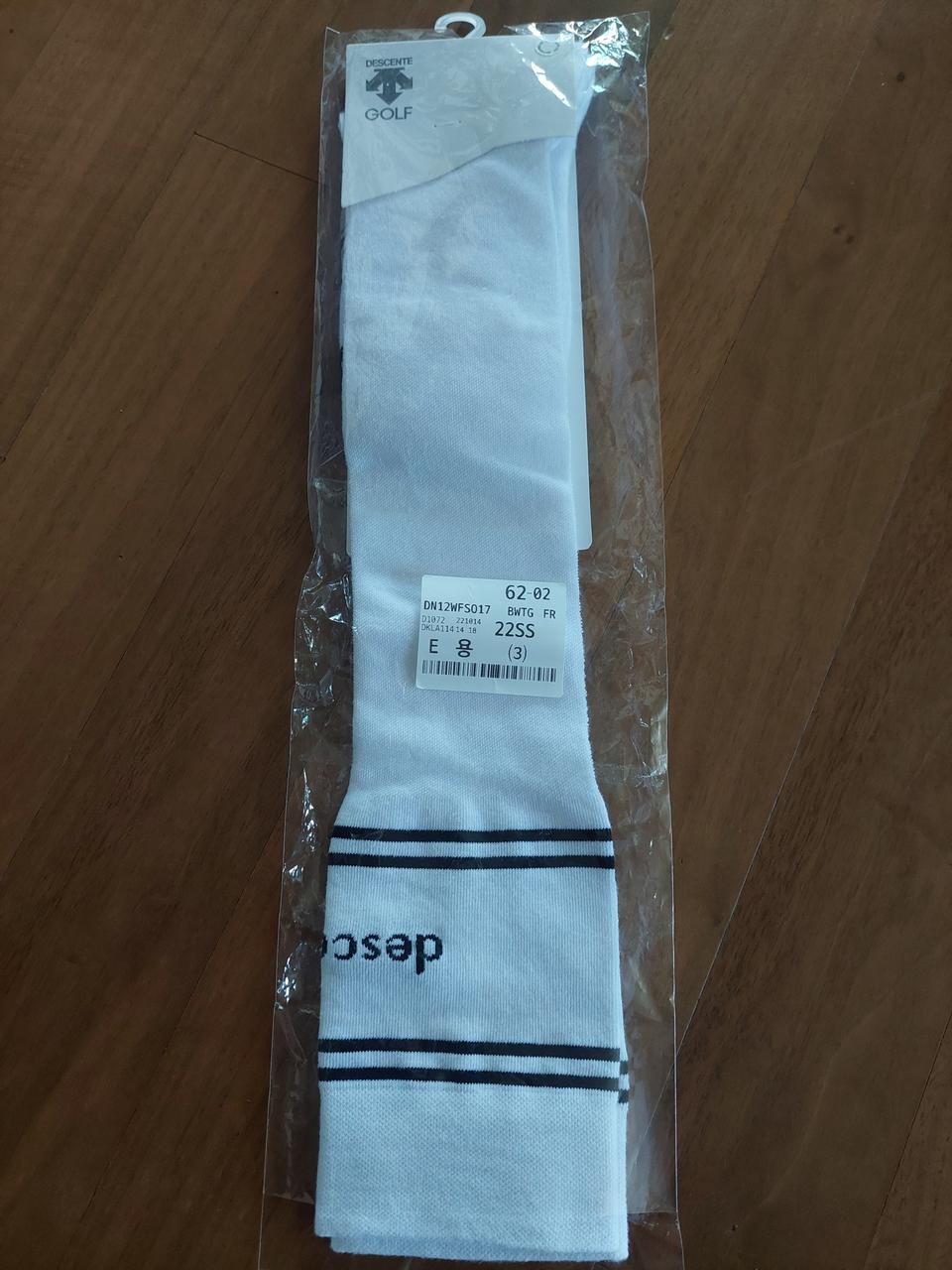 새상품 데상트 니삭스