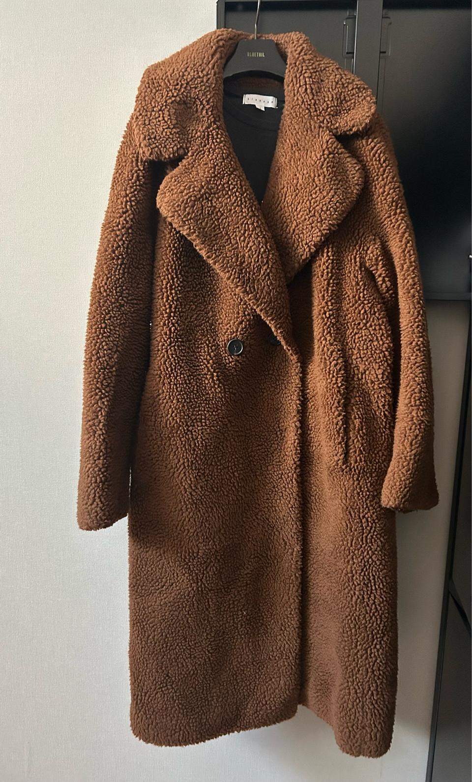 바닐라비 브라운 양털코트