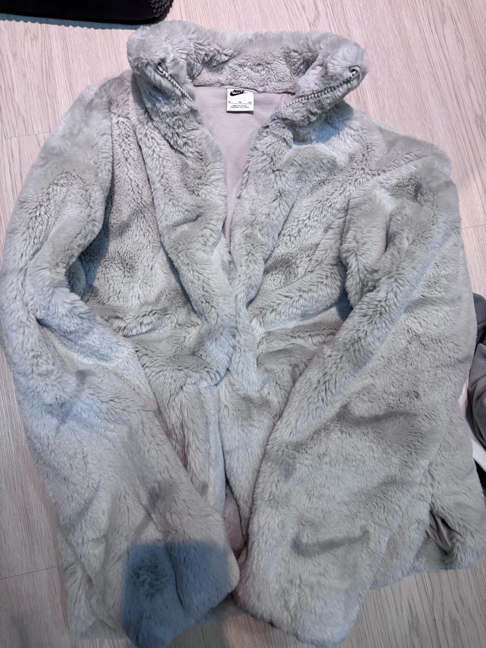 나이키 퍼 자켓