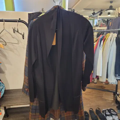 (매장정리)매킨토시 블랙 가디건 38사이즈