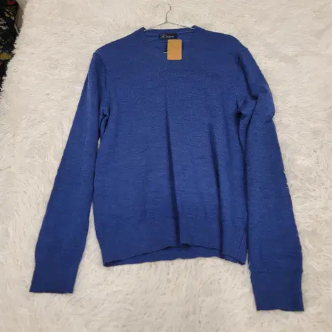 (매장정리)GAP 브이넥 니트 S