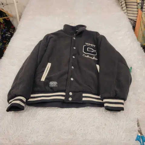 (점포정리)콜롬비아 뉴욕 과점퍼 스타일 L