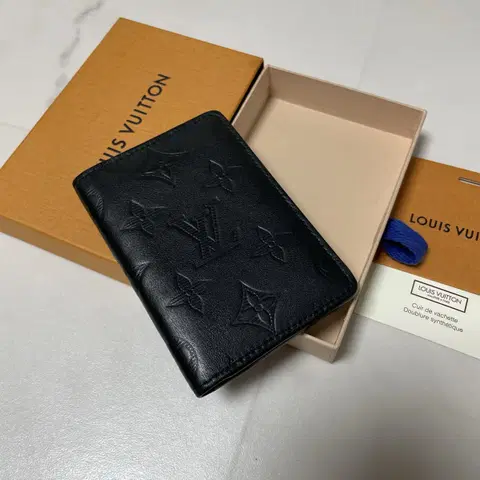 루이비통 모노그램 쉐도우 오거나이저 카드지갑