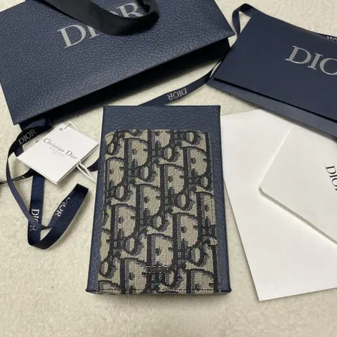 디올 오블리크 오거나이저 풀박스