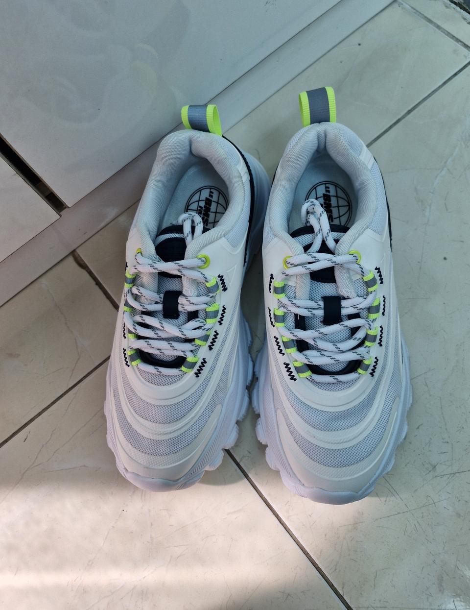 슈페리어×블랙마틴싯봉 운동화 새상품