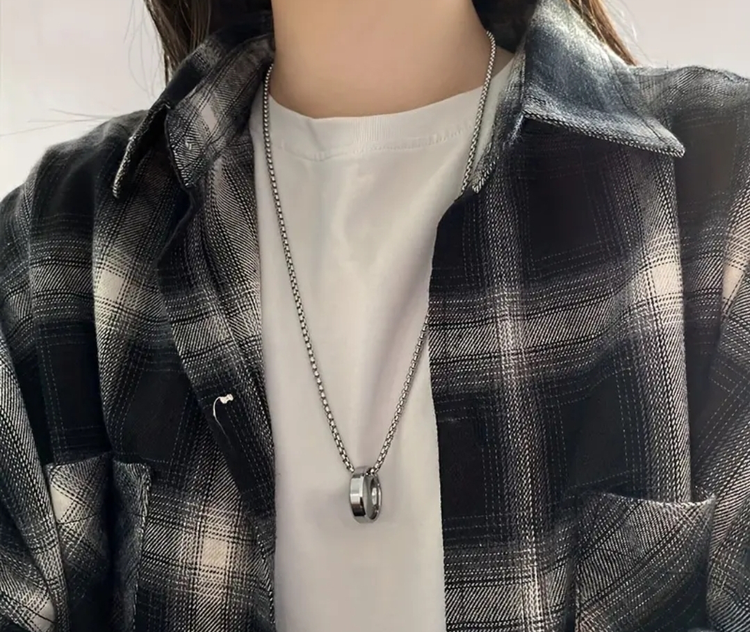 실버 체인에 깔끔한 원통 펜던트 목걸이 새상품