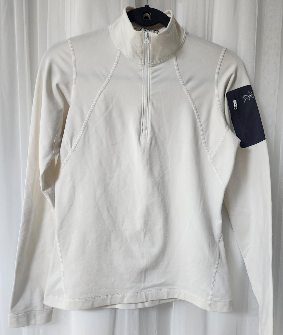 아크테릭스 집업티셔츠 여성s