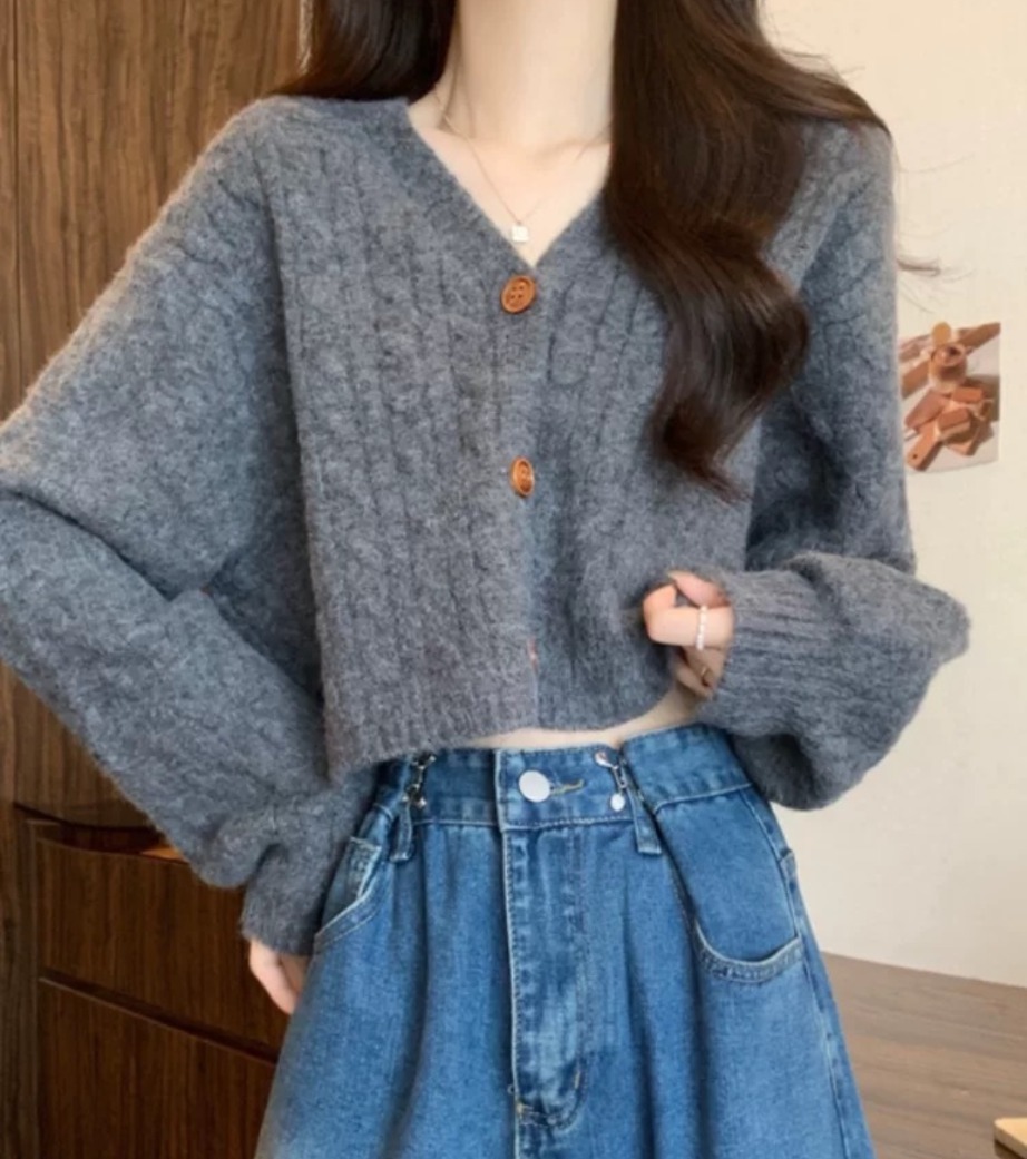 새상품 | 여성 55~77 | 그레이 크롭핏 벌룬소매 브이넥 니트 가디건