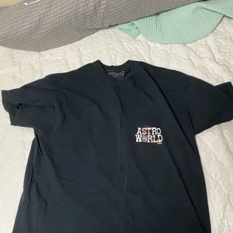 트래비스스캇 반팔 xxl