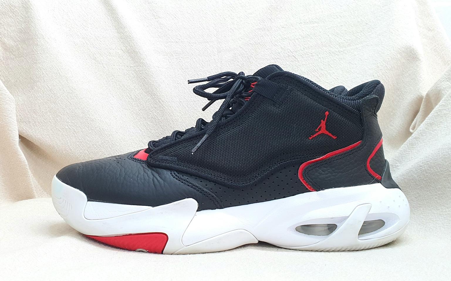 NIKE 조던 맥스 아우라4 DN3687-006 운동화 255