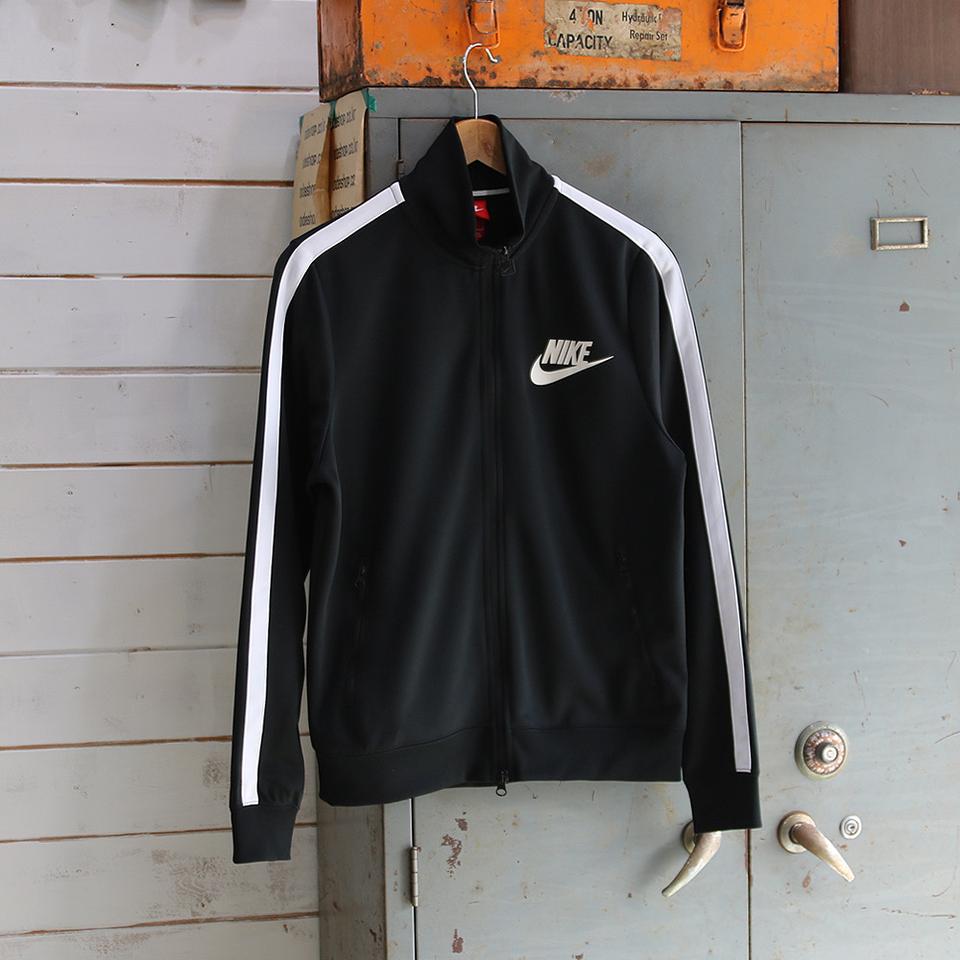 (착용컷) 나이키 트랙 자켓 (남성용 M)