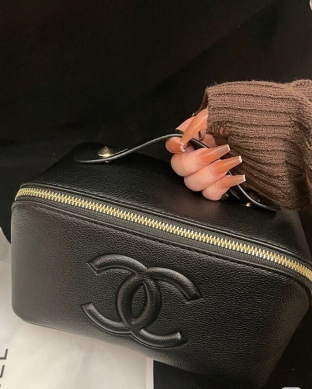 샤넬 메이크업 클러치백