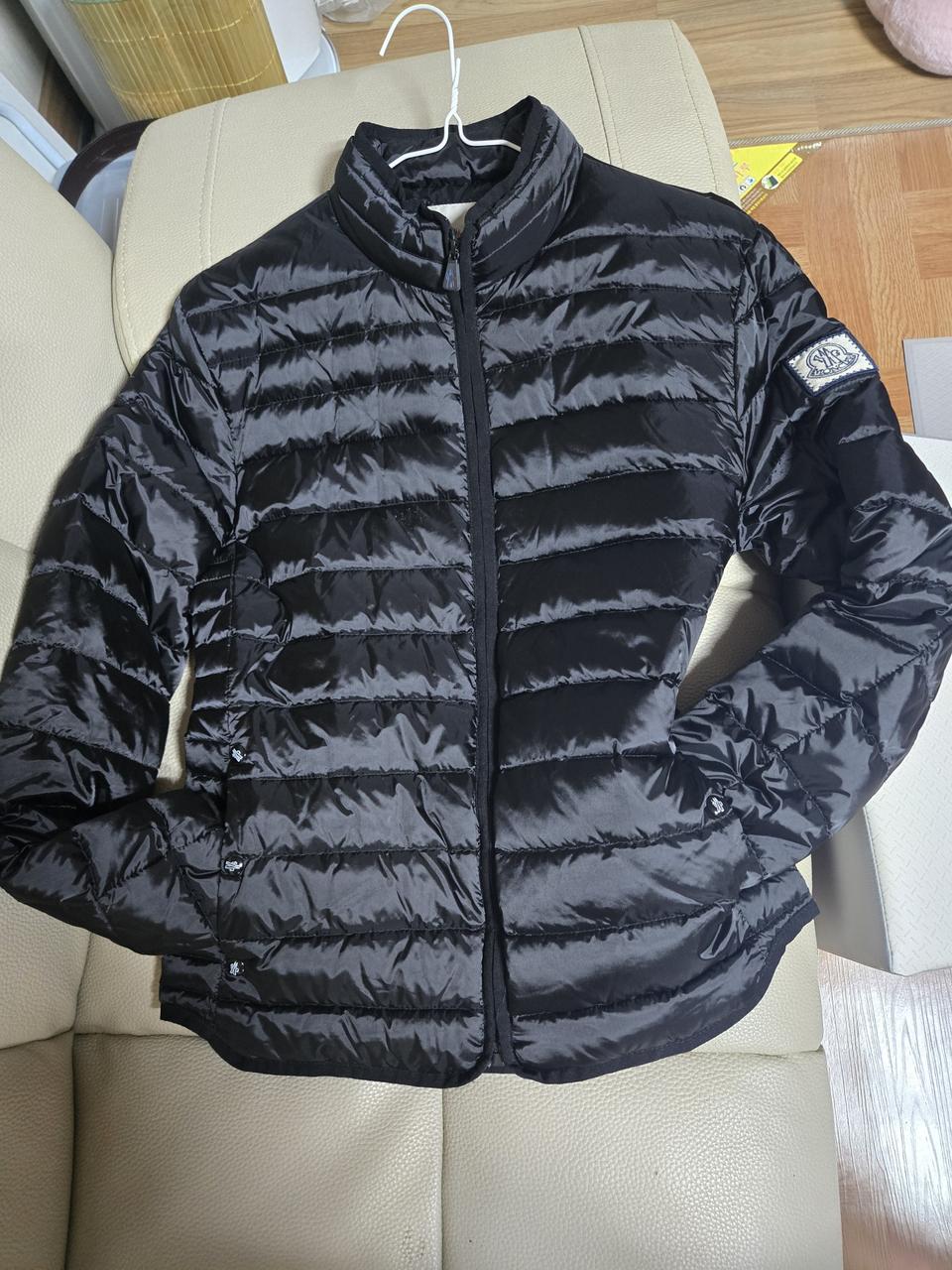 95사쥬 몽클레어 남성경량누빔패딩