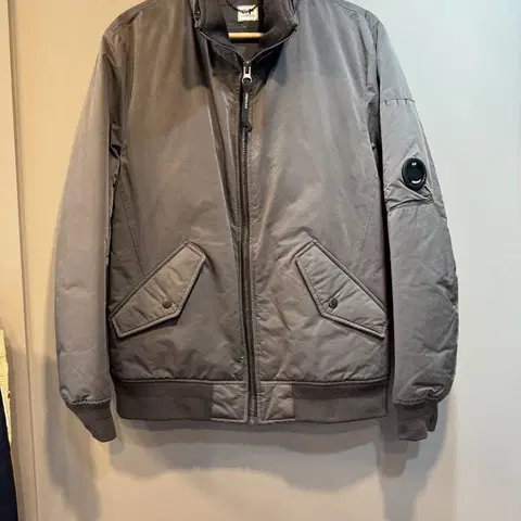 C.P. 컴퍼니 봄버 자켓