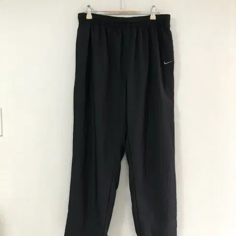 나이키 남녀공용 밴딩 얇은 우븐팬츠 트레이닝 바지 _ 블랙