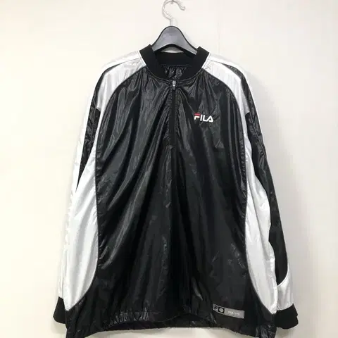 휠라 오버핏 반집업 약기모 우븐 웜업 아노락 바람막이 105-110