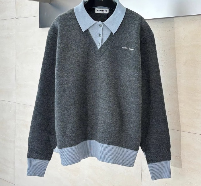 [미우미우] 캐시미어 및 울 폴로 스웨터니트