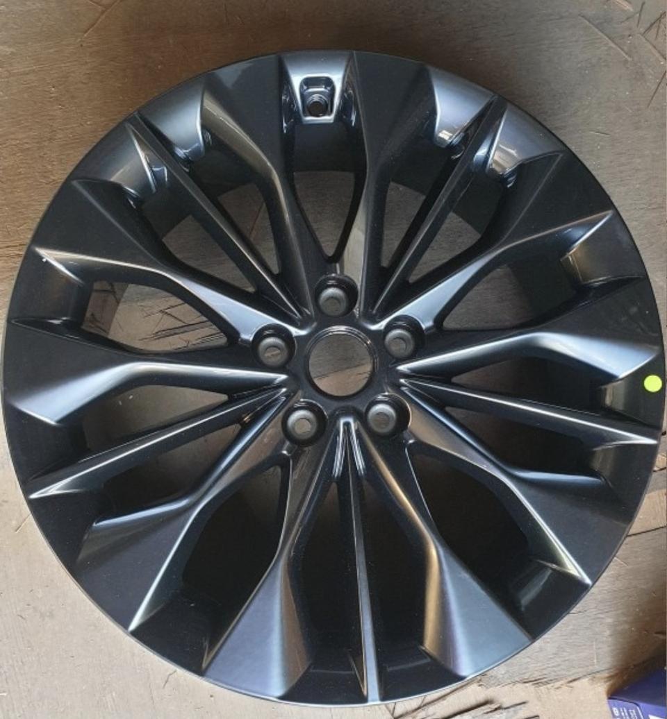 k8 다크 스퍼터링 19인치휠타이어