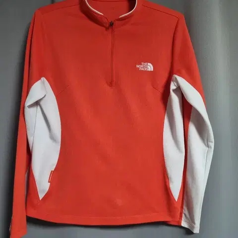 노스페이스 반집업 긴팔티셔츠