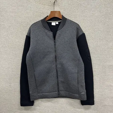 캘빈클라인 그레이 미니멀 집업 자켓 95 D11395