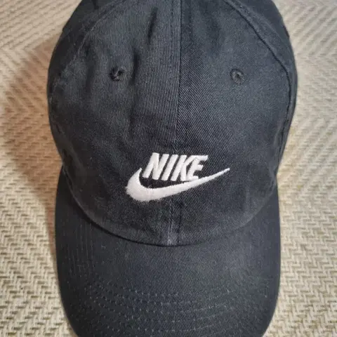 나이키 헤리티지86 푸츄라 볼캡 블랙 빈티지 야구 모자