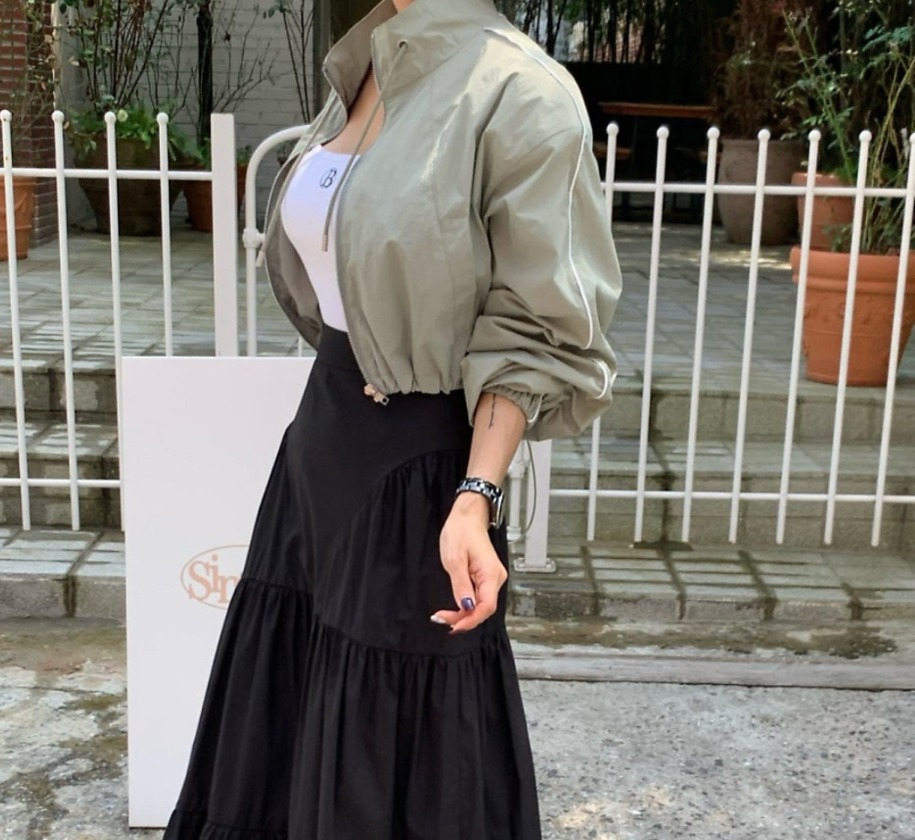 새상품)레브시티 아노락 라인 크롭 점퍼