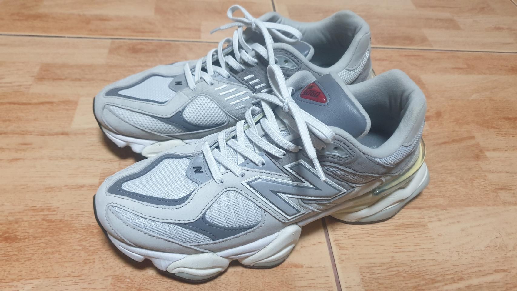 뉴발란스 9060그레이270(265추천)