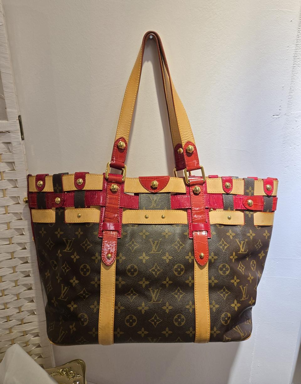 정품 > 루이비통 크루즈 컬렉션 한정판> 보증서포함