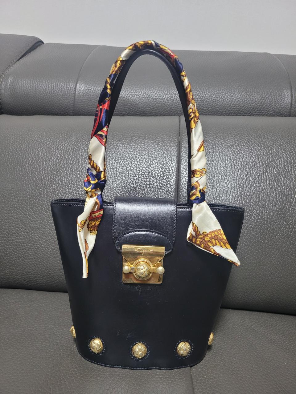 정품 페라가모 미니토트백