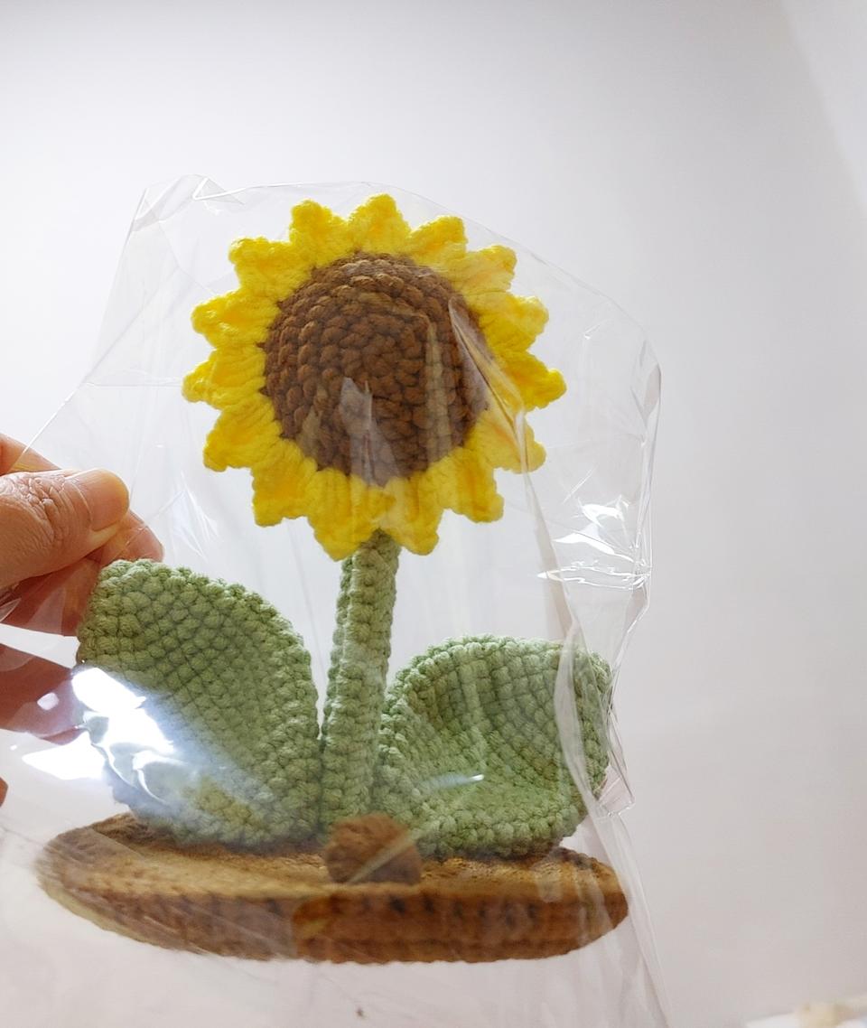 뜨개 해바라기 휴대폰 받침