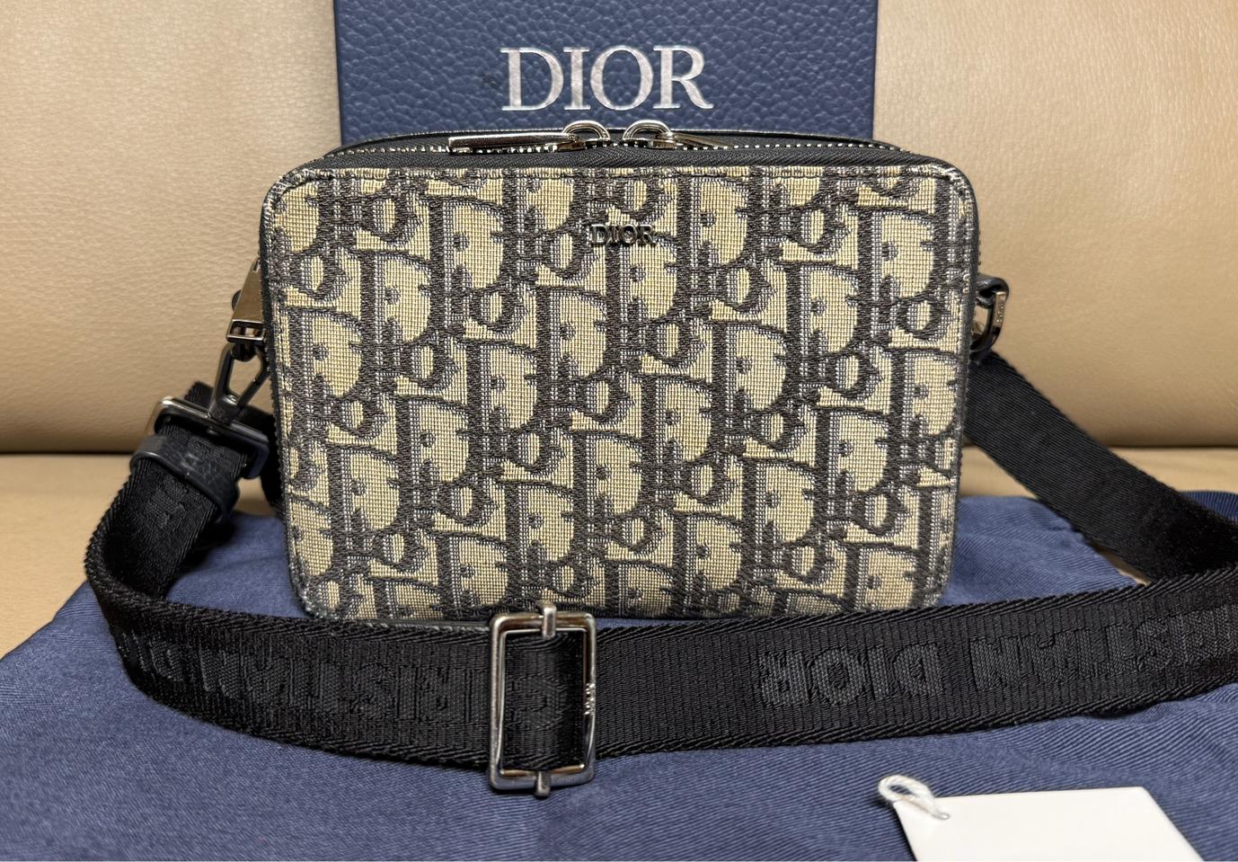 디올 오블리크 숄더 스트랩 파우치백 크로스백