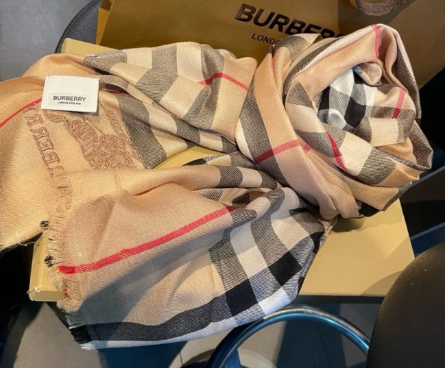 실크 버버리 머플러